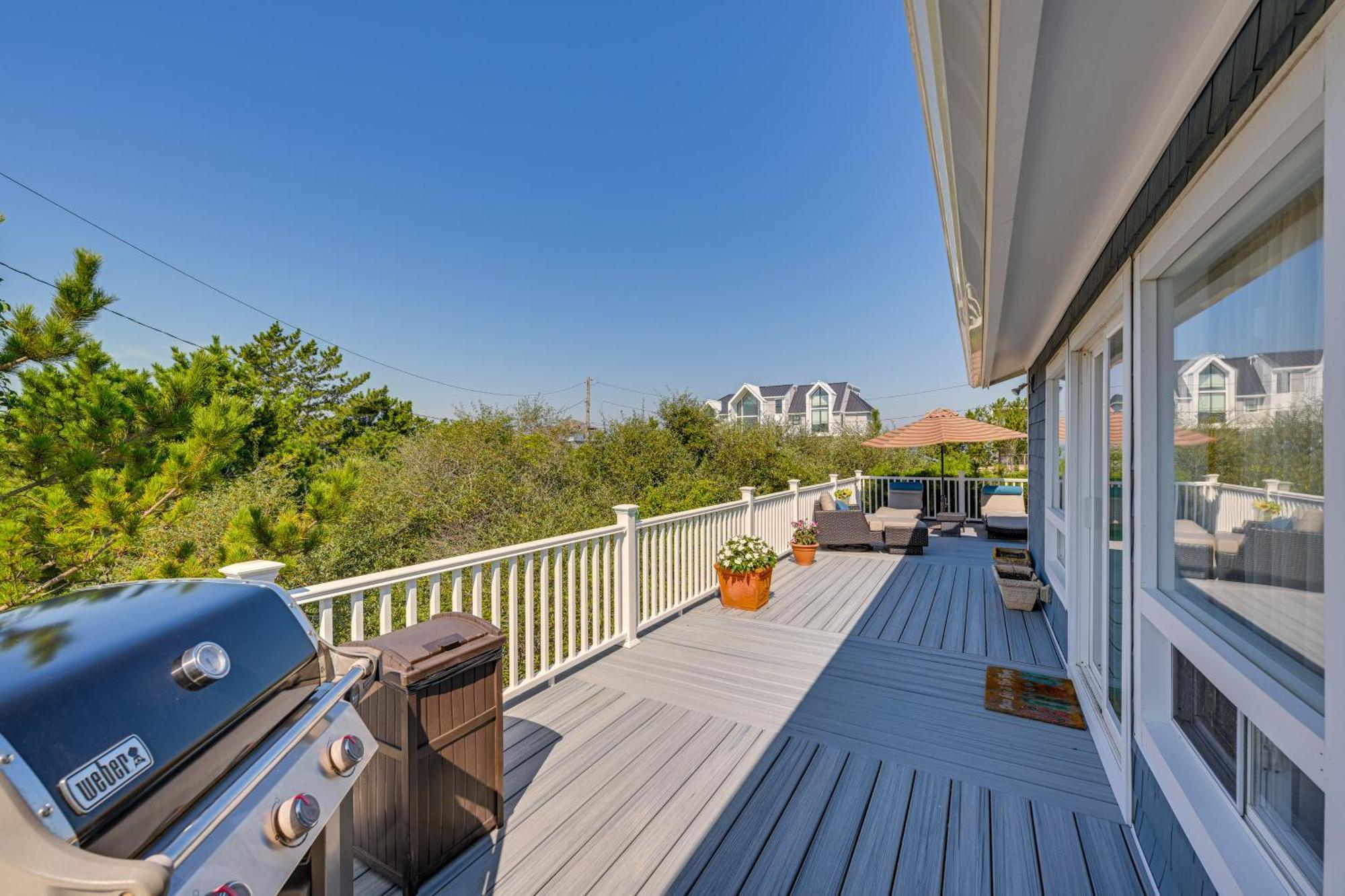 Westhampton Beach Home With Deck And Ocean Views! Εξωτερικό φωτογραφία